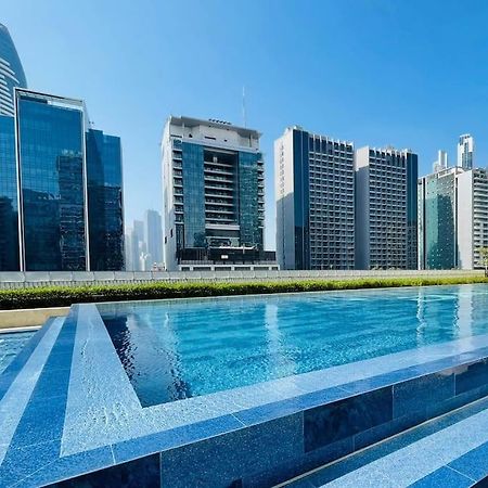 Vera Residences By Damac I 1Br Luxury Aparthotel Dubai Bagian luar foto
